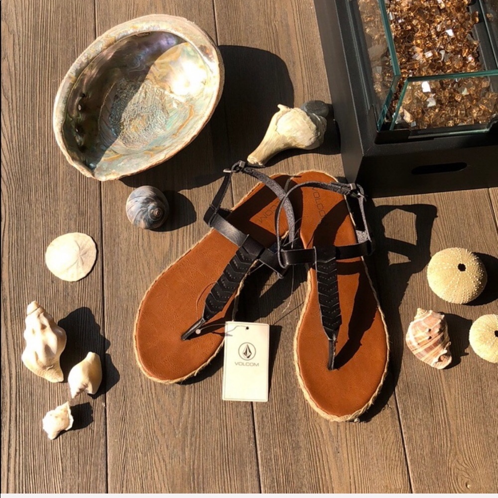 🍓🌱VOLCOM SANDALS🌱🍓 - Picture 3 of 6